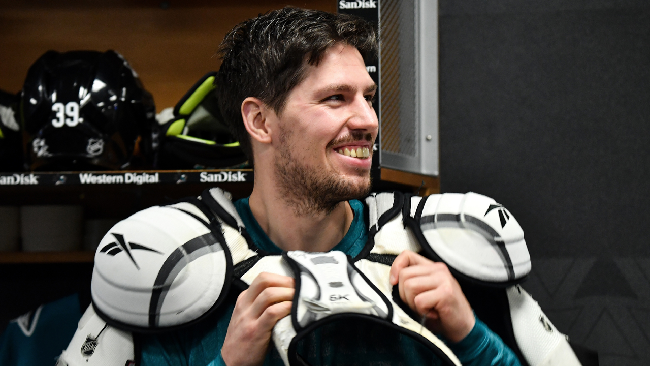 Bills fan Logan Couture to miss AFC Championship Game for Sharks-Wild | RSN