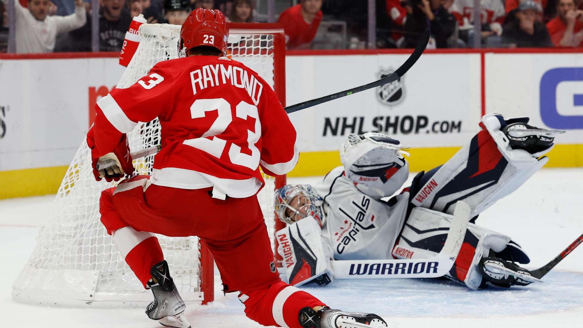 Red Wings forward Lucas Raymond scored against Capitals goalie Darcy Kuemper