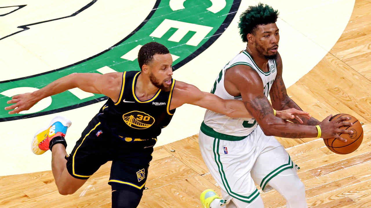 Steve Kerr Sitting Stephen Curry to End Third Quarter Against Celtics Might’ve Cost Golden State Game 3