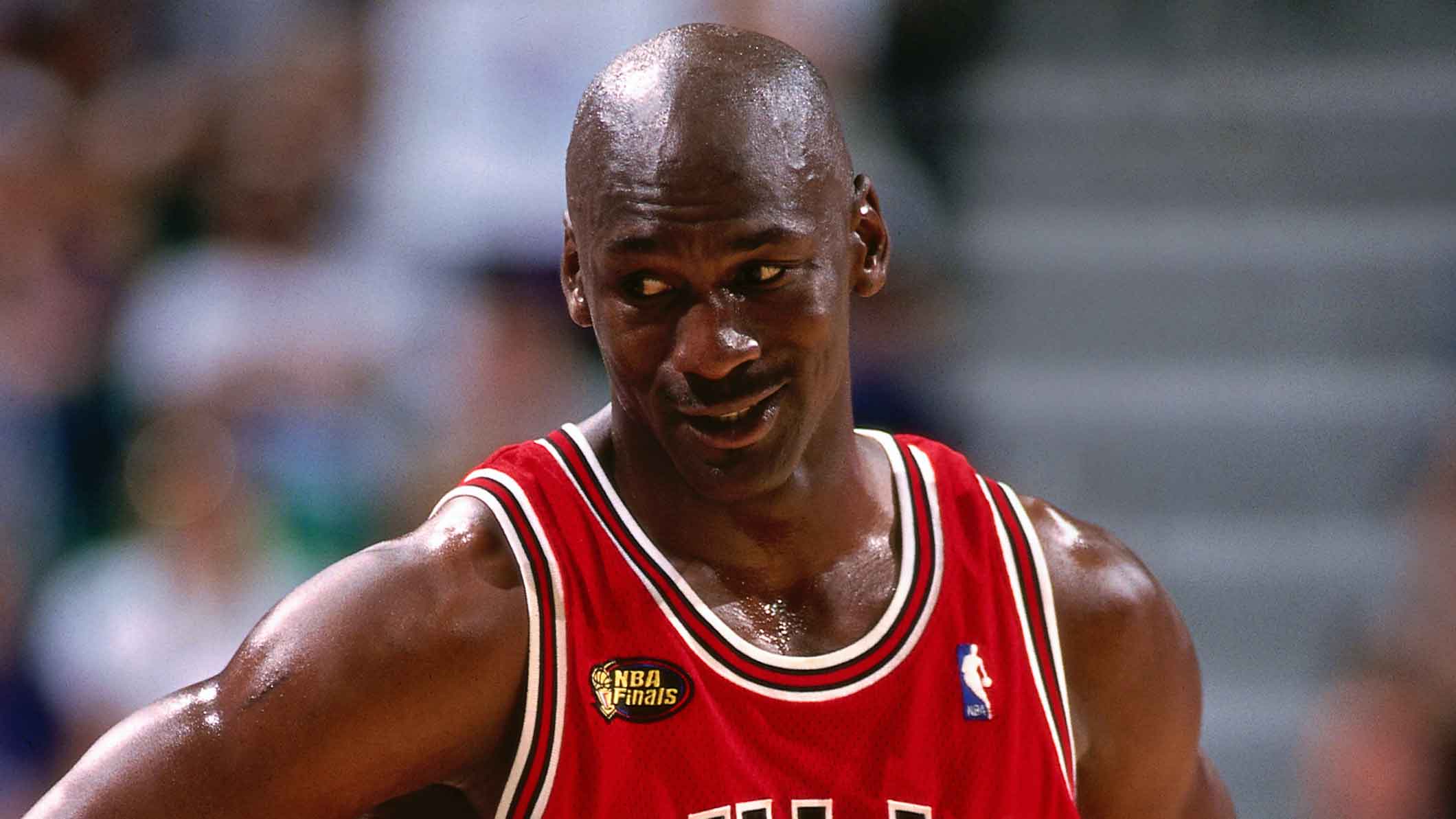 duizend demonstratie Kenmerkend Michael Jordan 'Last Dance' jersey sets record with $10.1 million sale -  NBC Sports Chicago