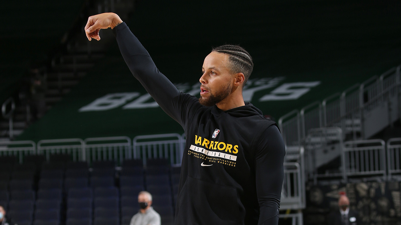 Watch Steph Curry hit 105 consecutive points during Warriors training