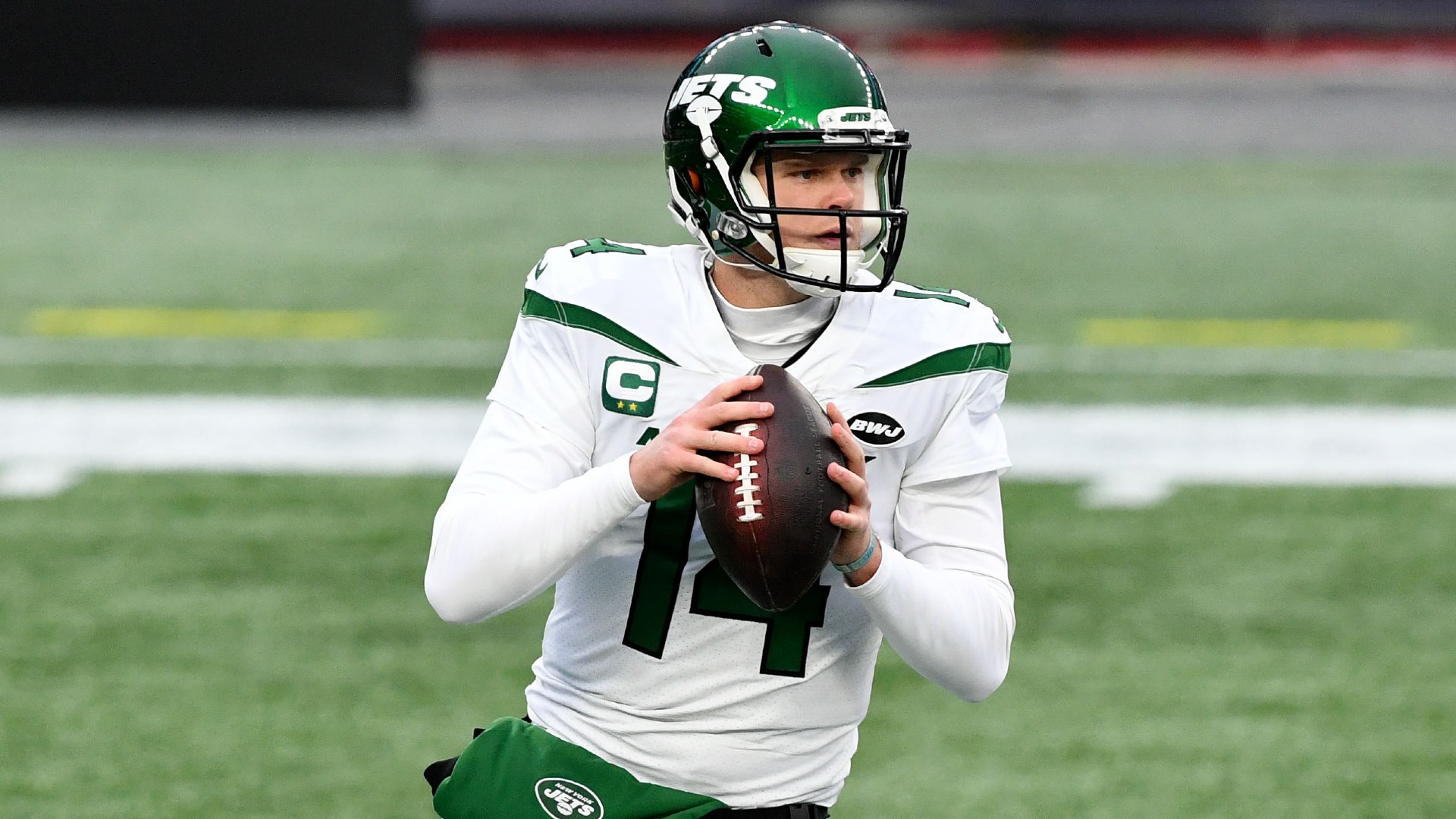 Should 49ers seek Sam Darnold to negotiate with Jets for the role of reserve QB?
