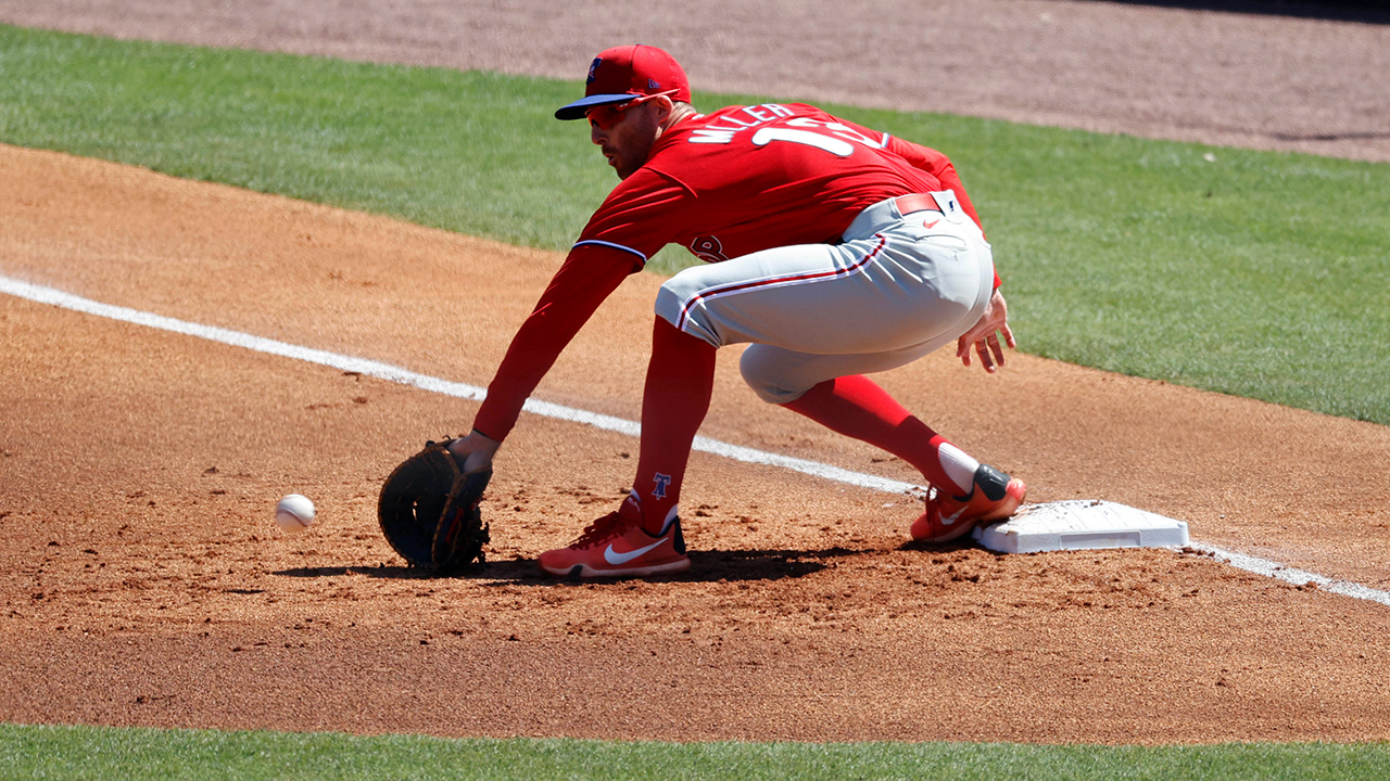 Phillies crossing his fingers so Brad Miller can avoid the injured list