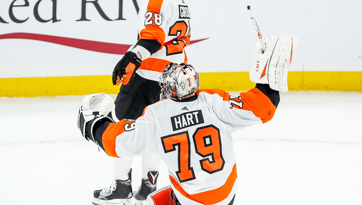 Frustrations like Carter Hart, Flyers are bombarded by Bruins