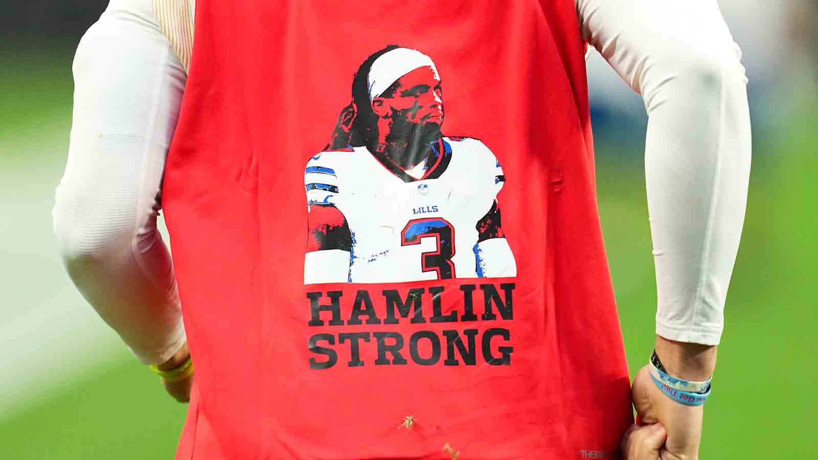 Damar Hamlin honored by NFL teams as league resumes play