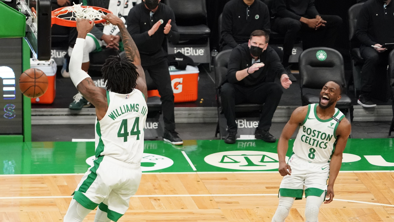 Highlights: Celtics beat Raptors for fourth straight win, 132-125